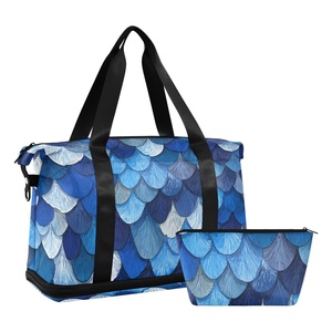 Sac de voyage et de sport pour adulte, grande capacité, couleur bleue, avec logo personnalisé, étanche, séparation humide/sec - Product Image 1