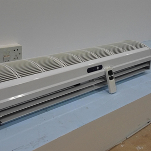 Cortina de Aire para Ventilación de Puertas FM-1209A-2Y, Funciona con Batería, para Uso Doméstico y Hotelero, con Enchufes EU/US para el Mercado Turco - Product Image 2