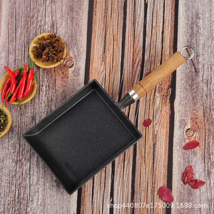 กระทะทรงสี่เหลี่ยมเคลือบสารกันติดพร้อมด้ามจับไม้สำหรับทำแพนเค้กและทามาโกะยากิ ขนาด 20 ซม. - Product Image 2