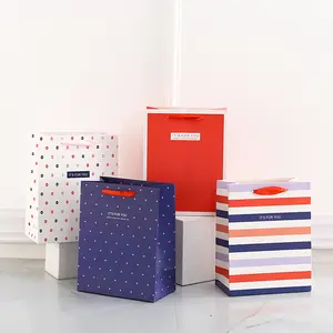 时尚蓝色和红色礼品袋购物经典条纹圆点纸手提包节日礼品袋服装购物袋