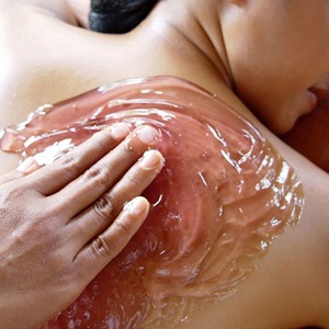 Gel Calmante para Masajes, Paquete Caliente de 900g con Chile, Melocotón y Jalea Real para una Piel Suave, Tratamiento de Spa en Casa, 900g, Hecho en Japón - Product Image 3