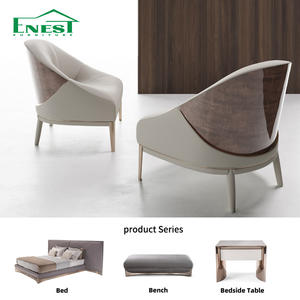 Poltrona Singola di Lusso Italiana per Soggiorno, Moderna Sedia in Legno Massello e Velluto per Villa - Product Image 1