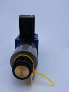 วาล์วไฮดรอลิก OEM รุ่น 4WRAE ซีรีส์ 4WRAE6EA30-2X/G24N9K31/A1V แบบปรับสัดส่วน - Product Image 5