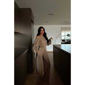 Ensemble de jogging confortable et coupe-vent en velours Tan Calesia, respirant, 2 pièces, imprimé, avec design personnalisé, MOQ 2 pièces - Product Image 4