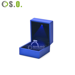 Luxury Plastic <b>Gift</b> Logo <b>Set</b> Velvet Led Night Box Jewellery Box Ring Led Diamond Jewelry Packaging Box With Led Light - Product Image 4