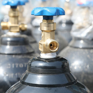 Le fabricant vend une <span class=keywords><strong>bouteille</strong></span> de gaz haute pression 5L-60L <span class=keywords><strong>bouteille</strong></span> <span class=keywords><strong>d</strong></span>'air acétylène industriel oxygène gaz <span class=keywords><strong>prix</strong></span> de la <span class=keywords><strong>bouteille</strong></span> <span class=keywords><strong>d</strong></span>'azote - Product Image 3