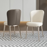 Chaise de salle à manger de style nordique moderne et luxueuse avec structure en métal et revêtement en cuir pour la maison, l'appartement, le bar, l'hôtel, le restaurant