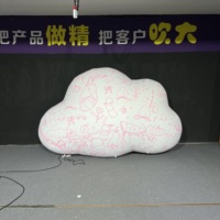 Ballon nuage géant gonflable avec éclairage LED, utilisation intérieure/extérieure, matériau en tissu Oxford pour la décoration de plafond