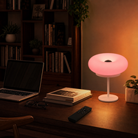 Lampe de table créative moderne en forme de beignet pour chevet et salon, éclairage décoratif simple, lampe de table LED sur pied haut