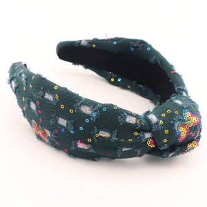 رباط رأس لعيد الميلاد بتصميم أخضر لامع لؤلؤ صوفي رباط رأس فاخر مخصص للأطفال - Product Image 2