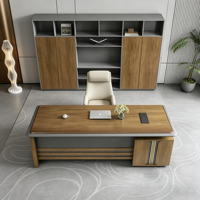 Bureau de direction moderne de luxe avec armoire de rangement, table de PDG en bois, mobilier de bureau à domicile, poste de travail