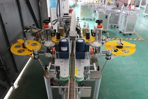 5L 10L 20L 5 galonluk kova, bidon, düz kare şişe, çift başlıklı ön ve arka etiketleme makinesi - Product Image 2