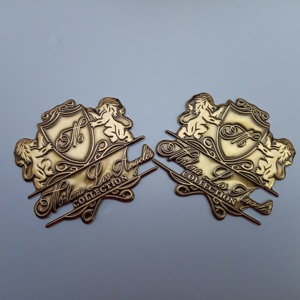 Botella de Agua Ecológica de Lujo con Etiqueta de Aluminio Personalizada, Placa de Identificación de Aluminio Dorada para Bebidas Premium, Dulces y Ropa - Product Image 3