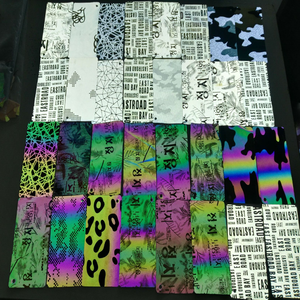 1.4m Largeur Salut Vis Lumière Réfléchissant <span class=keywords><strong>100</strong></span>% Polyester Holographique Irisé Arc-En-Ciel <span class=keywords><strong>Mots</strong></span> Tissu pour Réfléchir Mode Veste Vêtements - Product Image 3