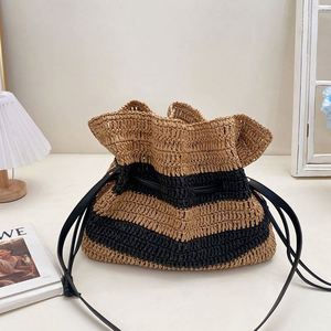 Sac de plage rayé en paille, bandoulière unique, crocheté à la main, pour femmes, style décontracté, par les fabricants de sacs de plage - Product Image 3