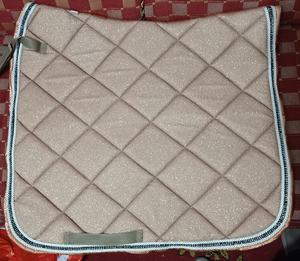 Almohadilla de sillín de caballo de salto de doma occidental de nuevo diseño con relleno de Gel de lana de polialgodón para montar a caballo - Product Image 1