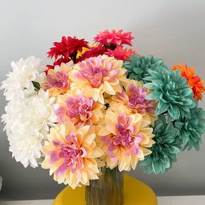 Flores Artificiales de Seda Transfronterizas, Ramo de Dalias Nórdicas Japonesas Retro Teñidas a Mano de 7 Cabezas, Decoración para el Hogar, Flor para Centros Comerciales - Product Image 1