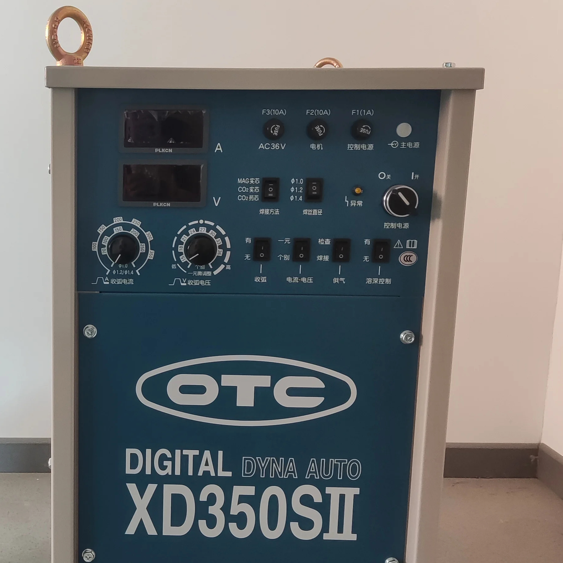 ダイヘン、デジタル、CO2.MAG.MIG.用リモコン、350A ダイナオートXD200Ⅱ 延長無し仕様 CO2/MAG自動溶接機 XD200Ⅱ 1