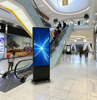 Pantalla LED Móvil con Ruedas para Negocios en Interiores, con Módulos Magnéticos, Gabinete de Aluminio, Señalización Digital y Pantallas