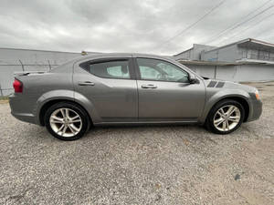 Dodge Avenger SXT 2012, Sedán 4 Puertas, Volante a la Izquierda, Asientos de Cuero, Buen Rendimiento de Combustible, Control de <span class=keywords><strong>Clima</strong></span>, Radio <span class=keywords><strong>Satelital</strong></span>, Venta al Por Mayor, Auto Usado Barato - Product Image 2