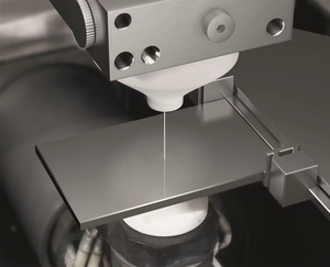 Machine de découpe à fil EDM entièrement automatique à grande vitesse avec commande - Product Image 4