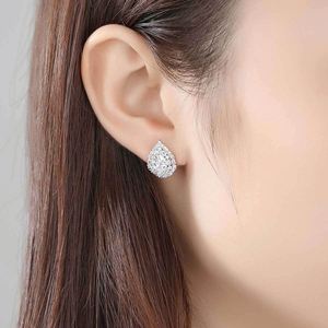 Conjunto de Collar, Pendientes y Anillo de Plata con Circonita Corte Pera, Bañado en Rodio, Joyería de Lujo de Alta Calidad para Regalo de Boda o Fiesta - Product Image 3