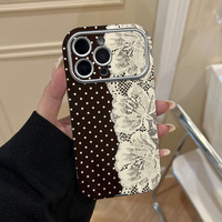 Coque de téléphone avec superposition de dentelle à pois, compatible avec iPhone 17 Pro Max - Design à bords doux