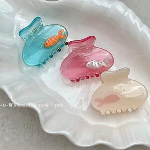 مشبك رأس بظهر بارد صيفي كوري من DOWELL بتصميم سمك القرش نصف متوسط مع إكسسوارات شعر مدون على شكل سمكة ذهبية لطيفة - Product Image 3