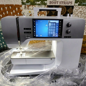 TOUT NEUF QuickSales Berninas 735 Machines à coudre/à matelasser/à broder Meilleures ventes - Product Image 6