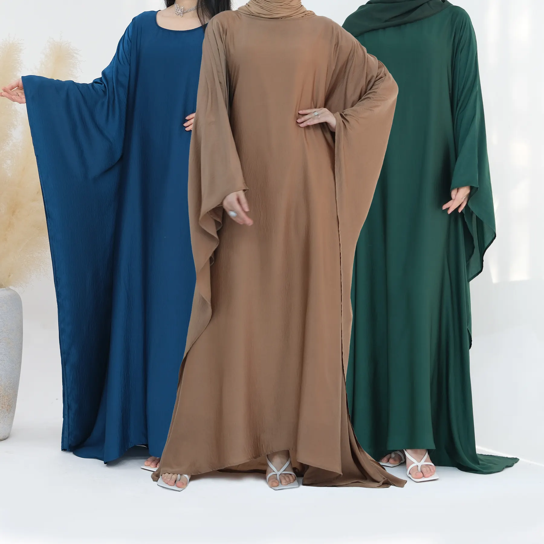 2024 Roupas islâmicas mais recentes, abaya muçulmano, estilo morcego, cores sólidas, boina Kaftan