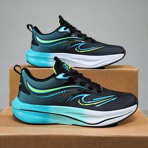 Chaussures de sport respirantes en maille avec plaque carbone pour hommes et femmes 2026 – Baskets de course amortissantes printemps-été-automne – Vente en gros - Product Image 1