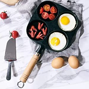 Poêle à frire antiadhésive en fonte pré-culottée à quatre trous avec manche en bois pour la cuisson du petit-déjeuner - Product Image 4
