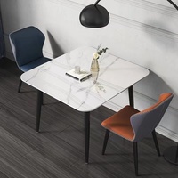 Table à manger carrée en ardoise brillante, style minimaliste moderne, 4 places, idéale pour les petits appartements, style nordique, pour les rassemblements décontractés