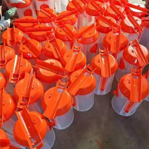 ถ้วยตวงอาหารสัตว์พลาสติก - อุปกรณ์ตวงที่ทนทานสำหรับฟาร์มสุกร/สัตว์ปีก - ใช้ร่วมกับระบบบิ๊กดัตช์แมนได้ - Product Image 3