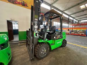 Truk Forklift listrik tonne <span class=keywords><strong>2</strong></span> ton <span class=keywords><strong>2</strong></span>.5 merek lebih aman dari Tiongkok Counterbalance CPD20 dioperasikan baterai Clark Forklift - Product Image 2