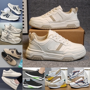 Chaussures Décontractées en Gros pour Hommes et Femmes – Styles Tendance et Modernes – Chaussures de Sport et de Skateboard – Déstockage – Expédition Aléatoire - Product Image 1