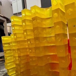 Pièces diverses en polyuréthane moulé par injection industrielle personnalisées CHUANG AO, y compris des formes de coussinets antichoc durables en caoutchouc - Product Image 6