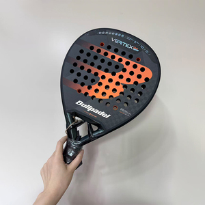 ลดราคาจากโรงงาน ไม้เทนนิสพาเดลแบบเดียวกับ Bullpadell ไม้เทนนิสพาเดลคาร์บอนไฟเบอร์ ไม้เทนนิสพาเดลระดับมืออาชีพ ไม้เทนนิสพาเดล Bullpadell - Product Image 5