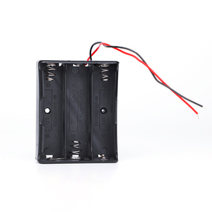 뜨거운 판매 사용자 정의 블랙 <span class=keywords><strong>1</strong></span> <span class=keywords><strong>2</strong></span> 3 4 슬롯 3.7V 26650 18650 리튬 배터리 홀더 케이스 커버 와이어 전자 장비 - Product Image 5