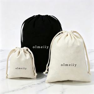 Pochette à bijoux personnalisée en coton biologique, sac à cordon réutilisable en tissu naturel, petit sac cadeau pour les faveurs de mariage - Product Image 1