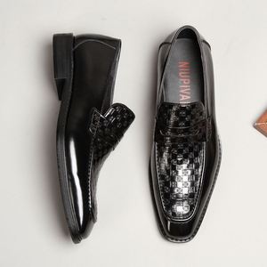 Bottes Chelsea pour hommes en cuir de vachette de luxe sur mesure, de qualité supérieure, robustes, décontractées et habillées - Product Image 3