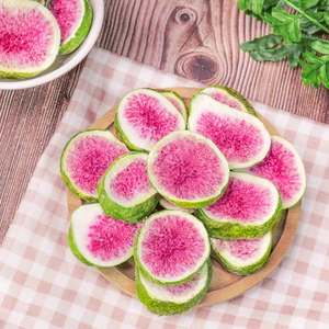 Fichi Liofilizzati che Preservano i Nutrienti della Frutta Fresca e Offrono una Maggiore Durata di Conservazione, Rendendoli uno Snack Molto Apprezzato - Product Image 2