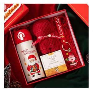 Coffret Cadeau de Noël Tendance pour Enfants, Femmes, Amies, Maman : Tasse, Écharpe, Bougies, Décorations – Prix Avantageux - Product Image 1
