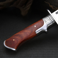 Couteau de chasse à lame fixe en acier inoxydable personnalisé Bochen OEM, manche en bois de santal, couteau de survie durable pour l'extérieur
