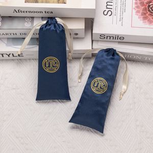 Sac à poussière en satin bleu doux et écologique avec cordon de serrage, personnalisable avec logo, pour bijoux, cadeaux, emballage textile et rangement – Vente en gros - Product Image 5