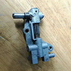 Professional Garden Tool 52cc 58cc 2-stroke gasoline tree cutting machine oil saw part 5200 5800 chainsaw oil pump