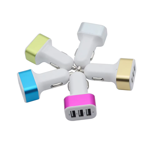 Chargeur de <span class=keywords><strong>voiture</strong></span> électrique en gros PD30W 5V2.1A 3 ports à charge rapide pour ordinateurs portables et accessoires de téléphonie mobile - Product Image 1