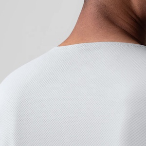 85% Polyester 15% Spandex <span class=keywords><strong>Nano</strong></span>-Mesh T-Shirts für Training Schnelltrocknend Langarm Vintage-Stil Jersey-Stoff Blanko Bedruckbar - Product Image 3