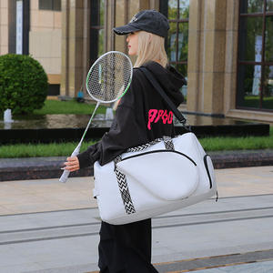Sac de sport multifonctionnel personnalisé pour activités de plein air, sac de fitness avec séparation sec/humide, sac bandoulière en nylon, sacs de voyage pour le badminton - Product Image 4