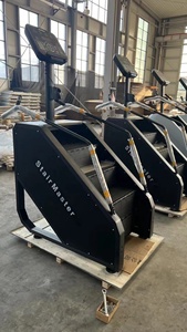 Appareil de <span class=keywords><strong>fitness</strong></span> aérobie en acier de luxe, <span class=keywords><strong>machine</strong></span> à monter les escaliers intelligente électrique, usage commercial - Product Image 3